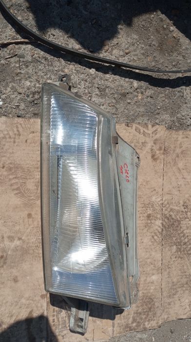 Far stânga Daewoo cielo