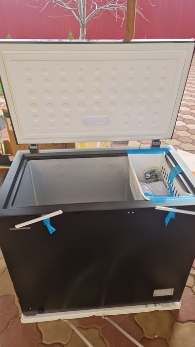 Lada frigorifica Heinner 200 litri noua si garantie 2 ani