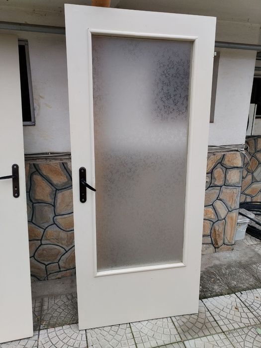 Две врати - здрави- без касите