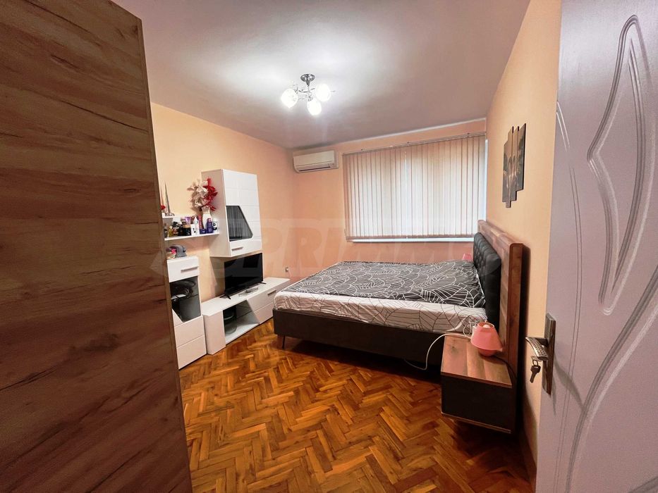 Четиристаен апартамент в Поморие близо до плаж - Център Стар град