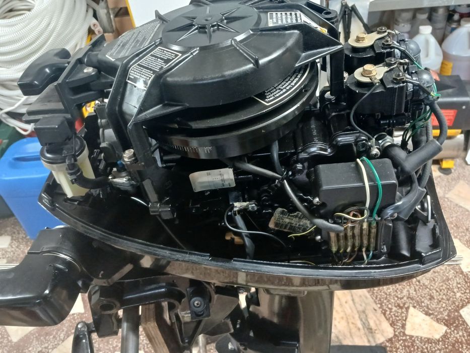 Barca rib cu motor mercury