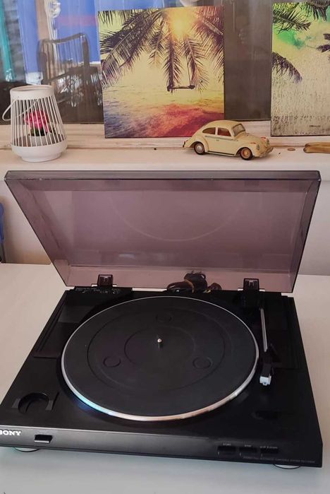 Pick-up Sony PS-LX250H Full Automatic,preamplificator incorporat