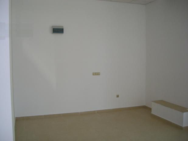 Продава се Магазин в София, Младост 3 - 93 кв.м за 2581 €/кв.м - Снимка #2