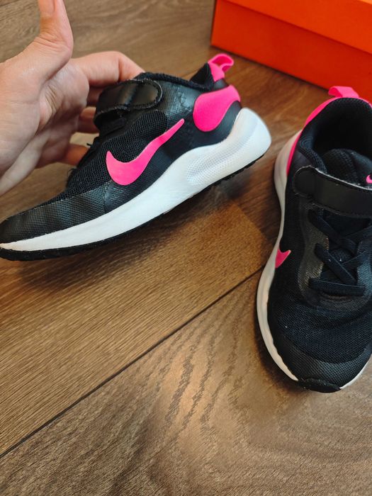 Nike revolution 7 - 28 номер- като нови