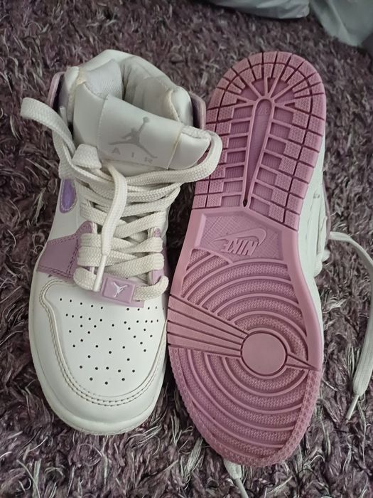 Nike Jordan 1 mid Glitter Swoosh  dama