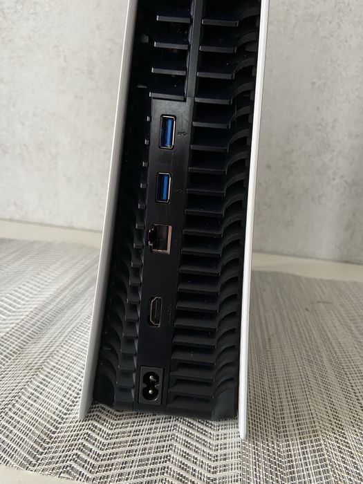 Конзола PS5 Disc Edition