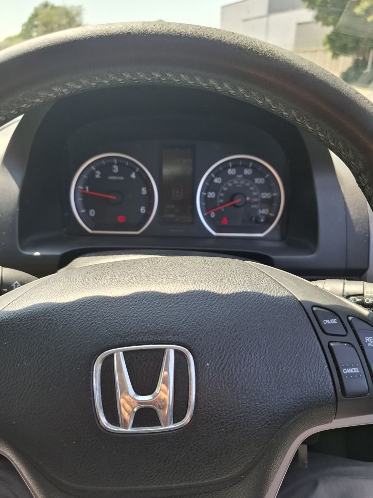 Продавам Honda crv