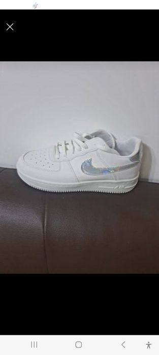 Adidasi. Marimea 36,37,38,39. Pret 90 lei fix