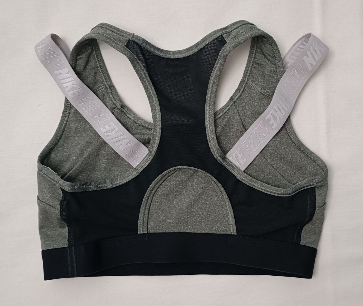 Nike DRI-FIT Bra оригинално бюстие XS Найк спорт фитнес