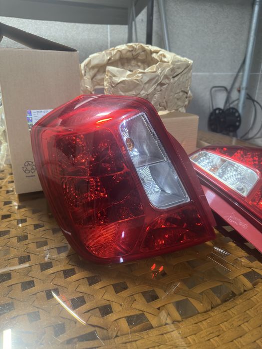 Задние фары от жентры отличного состояния