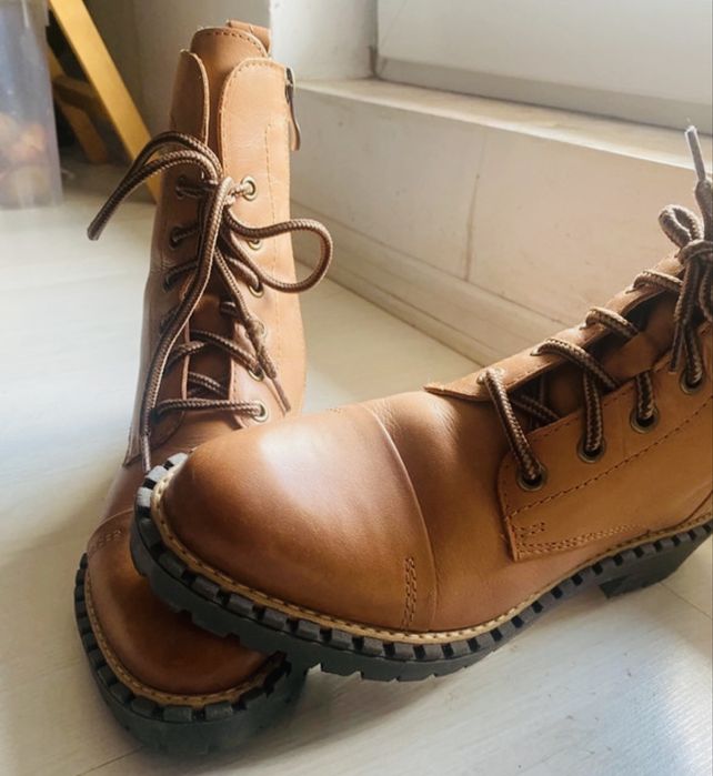 Ghete piele marime 37