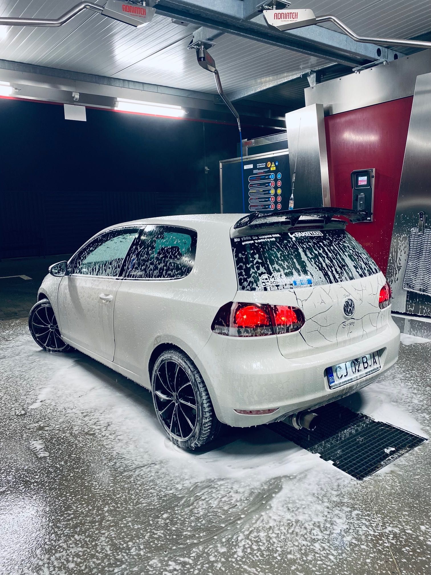 Vând/Schimb wolkswagen golf 6 cu Moto sau variante