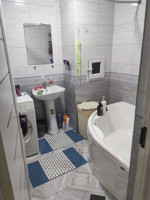 Ijaraga kvartiraga 2 ta qiz kerak(xozyaykali)