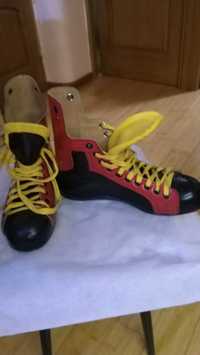 Ботинки хоккейные для коньков