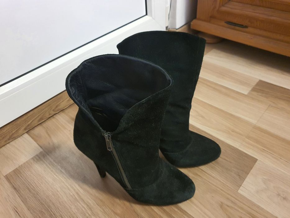 Cizme inalte cu platforma si toc inalt, piele