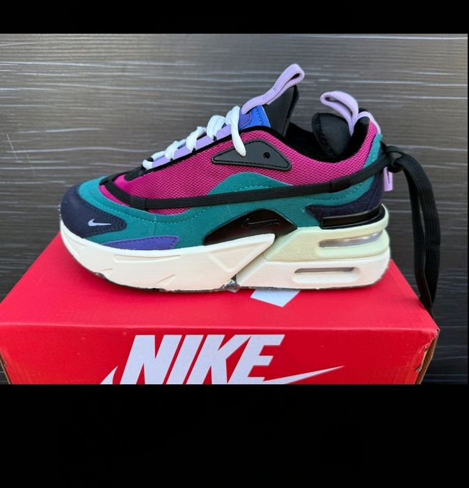 Nike  furyosa (W)