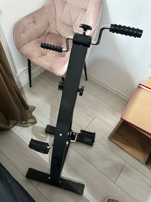 Bicicleta de casa pentru maini si picioare plus accesorii fitness