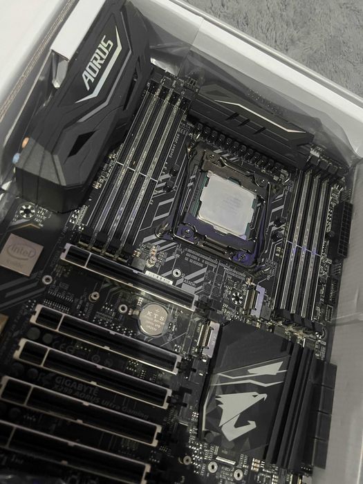 Placa de baza+procesor+cooler+memorii