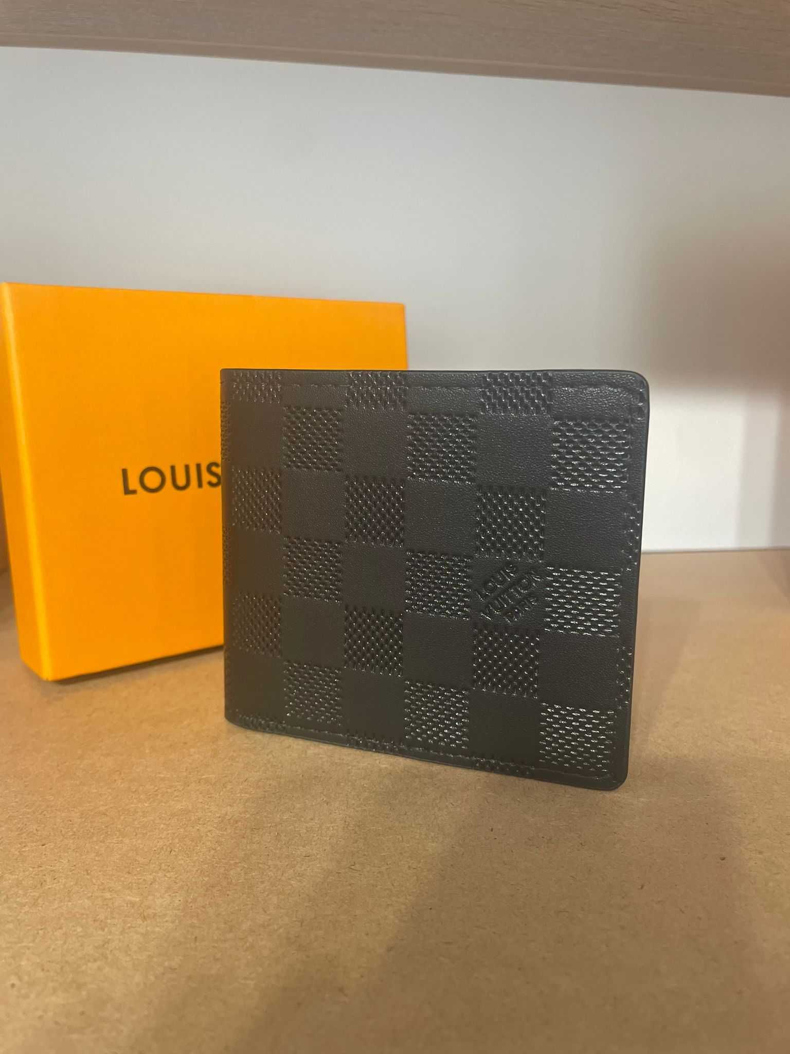 Portofele Louis Vuitton | Calitate PREMIUM