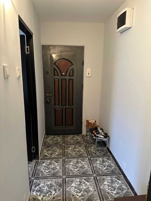 Apartament 2 camere Brazda etaj 3/4