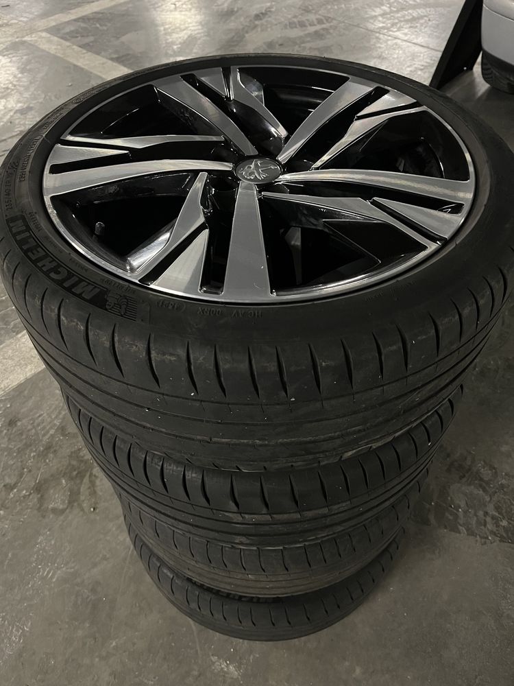 Jante OEM 19” Peugeot 5x108 cu anvelope Michelin Pilot Sport 235/40/19