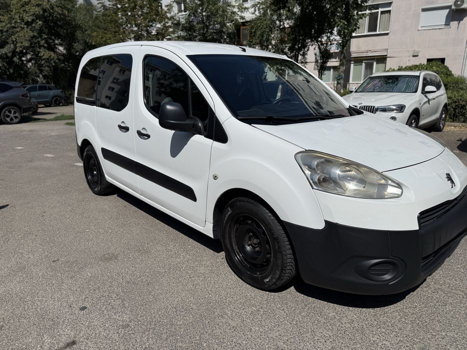 Peugeot Partner tepee -  1.6 hdi - 5 locuri + incalzire auxiliara