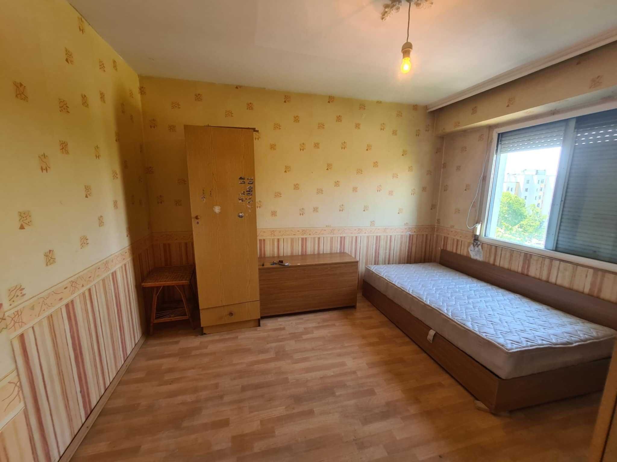 Двустаен Апартамент в кв. Орфей, Хасково
