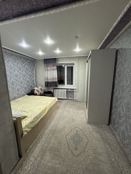 Сдам квартиру двухкомнатную районе колхозного рынка