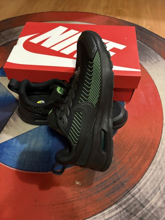 Nike Air Max Nuaxis маратонки