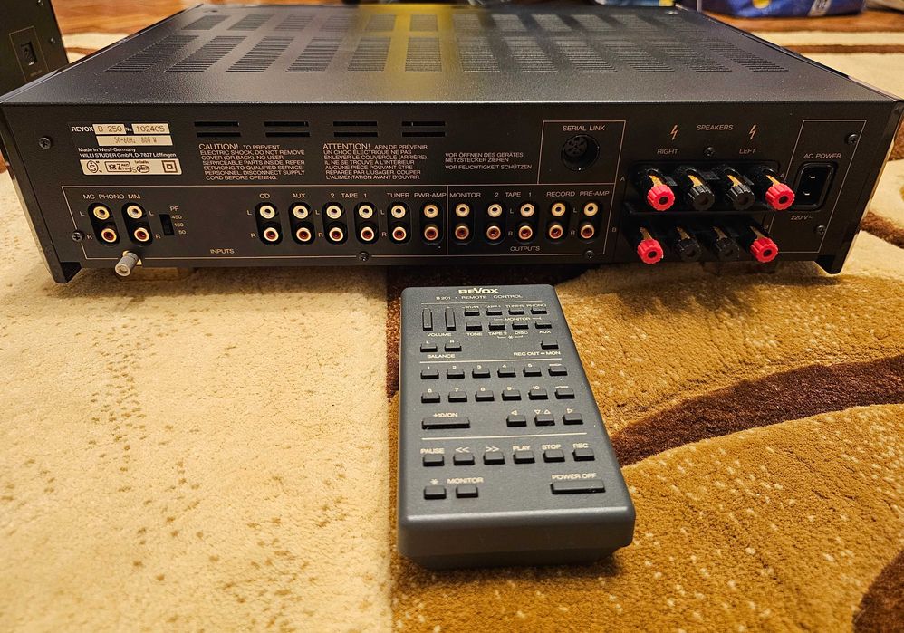 Revox B250-S si B226-S cu telecomanda (Amplificator + CD Player)