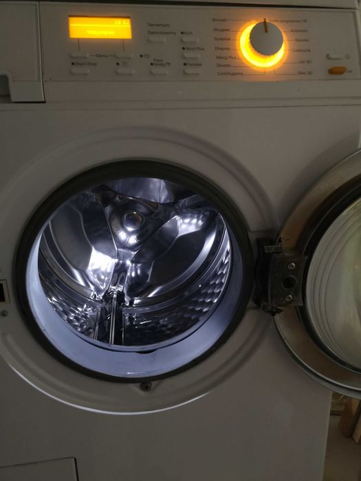 Продам пералня Miele