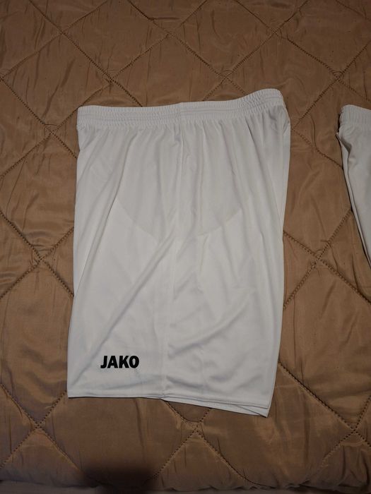 Два чифта чисто нови спортни гащета Jako!И двата за 25лв!