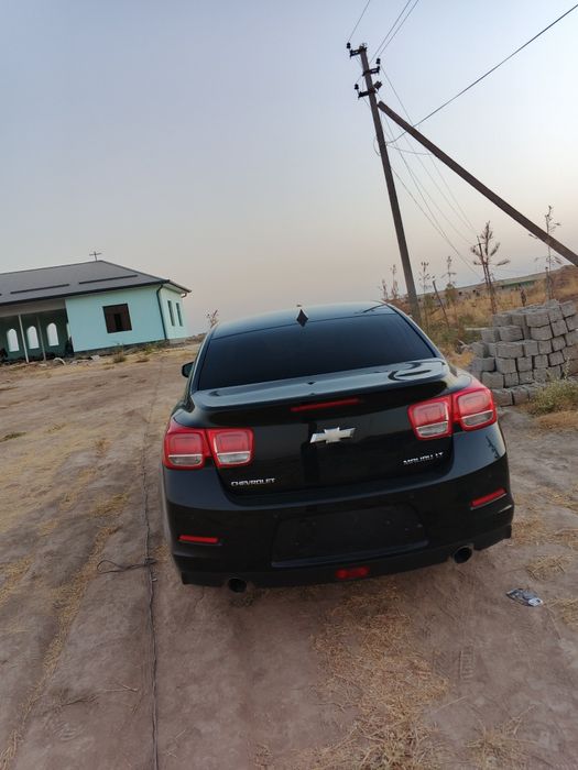 Malibu 1 sotiladi 8500