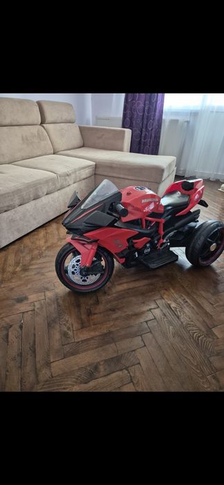 Vand motor electric si cart cu pedale