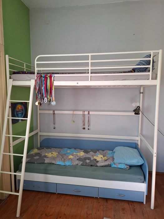 Високо горно легло надстройка с матрак