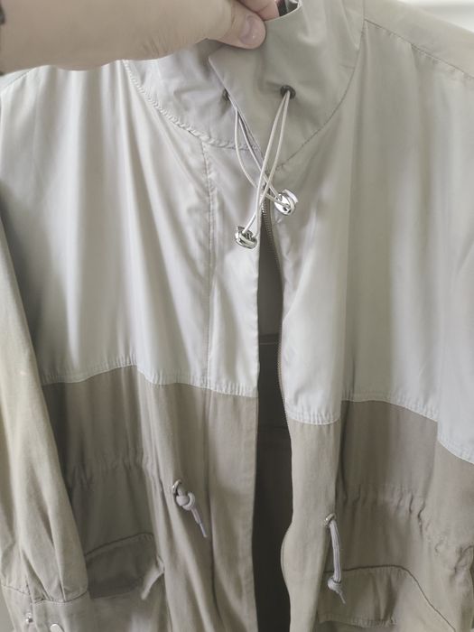 Продам Ветровку лёгкая