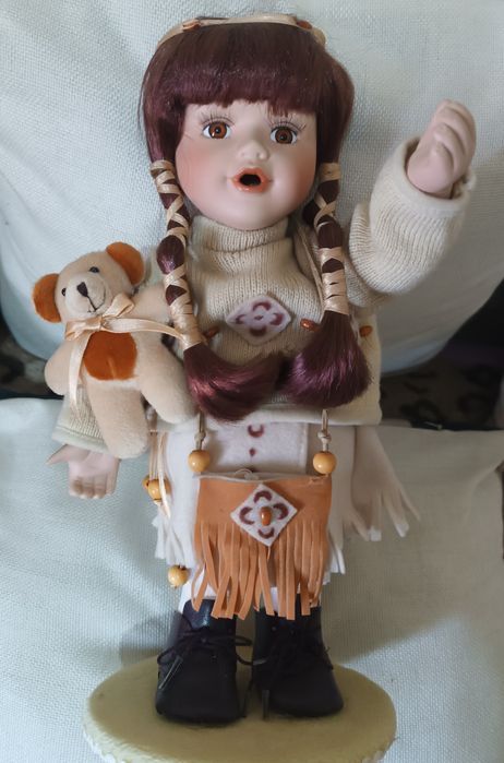 Продаю фарфоровые куклы