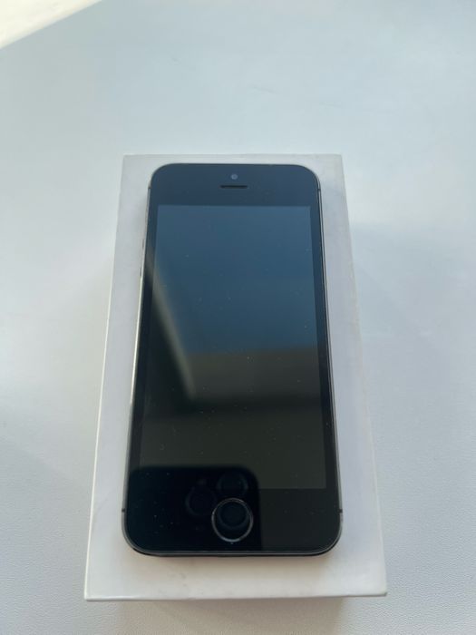 Продам iPhone 5s