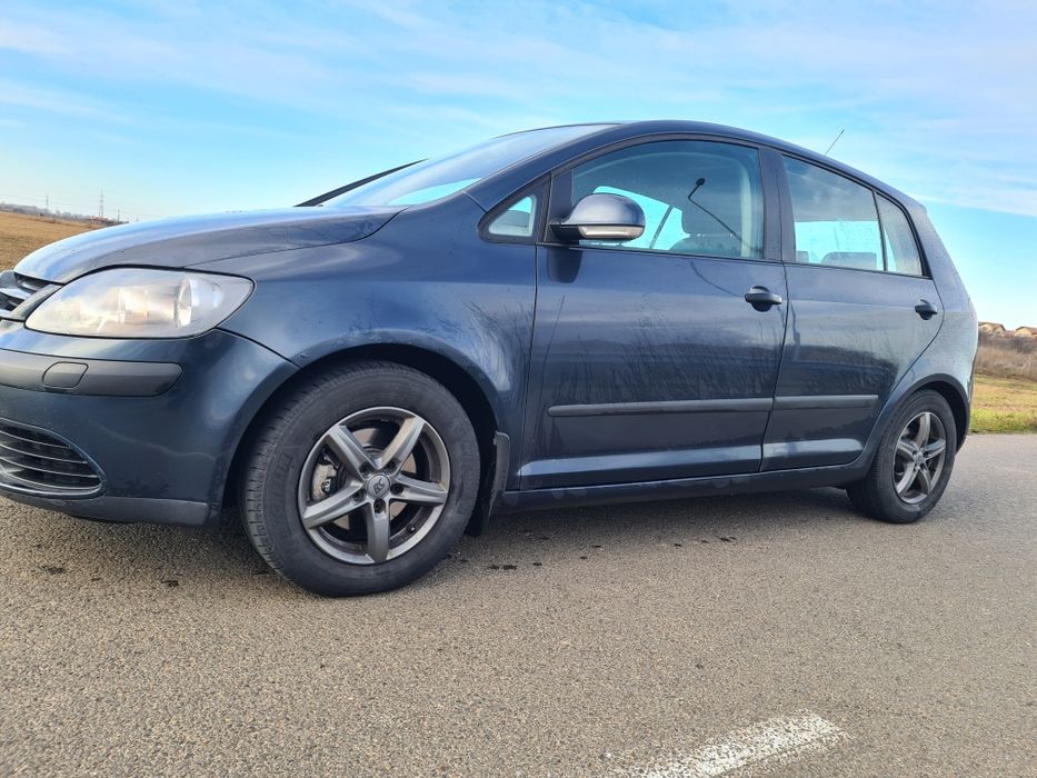 Vând golf 5 plus