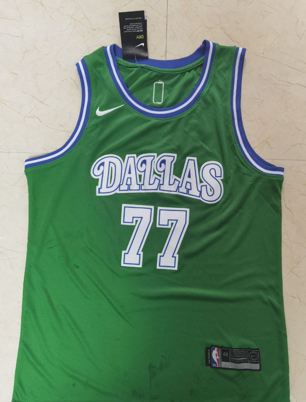 NBA jerseys cu Luka Doncic