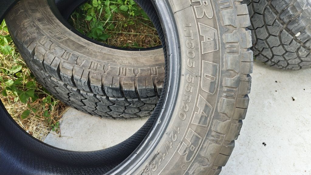 Гуми A/T 305/55 r20