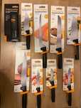 SET Cutite + Ascutitor FISKARS Functional FORM| Noi Originale!
