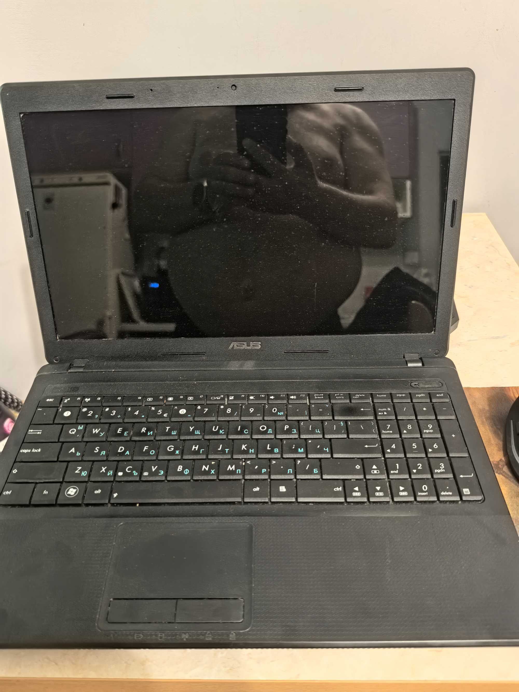 Лаптоп Asus K54HR.