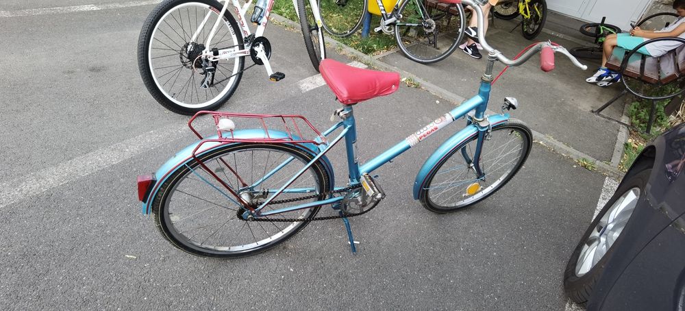 Bicicleta, biciclete, cursiera, cursiere