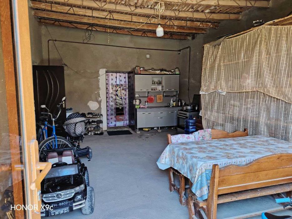 uchatka sotiladi 550 million kelishiladi