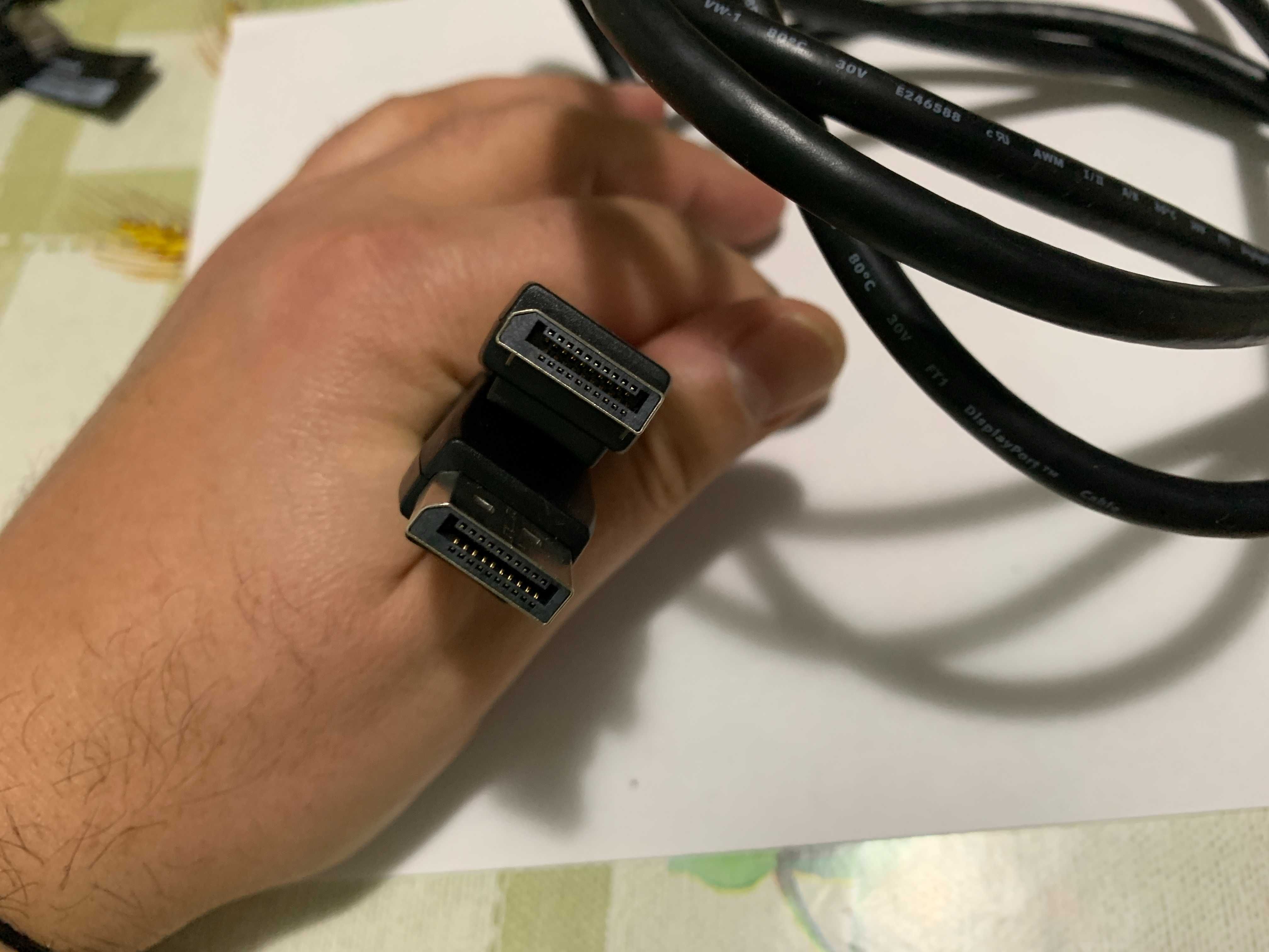 Cabluri adaptoare HDMI la display port