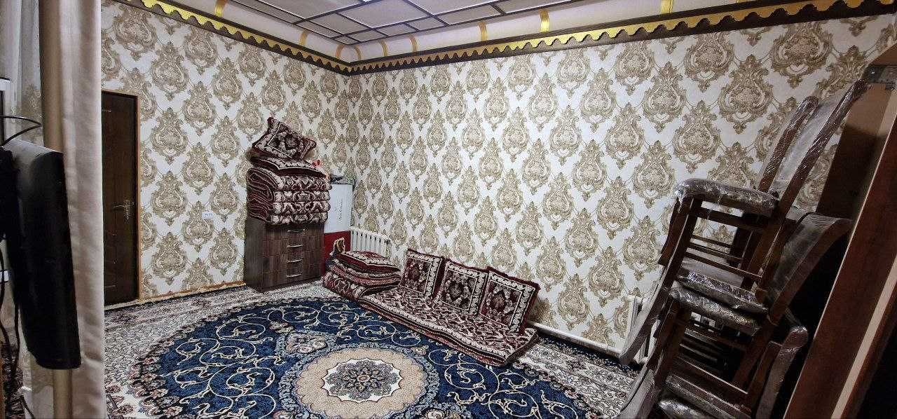 Срочно Учтепада уй-ховли сотилади,ориентир Шофаиз мост.