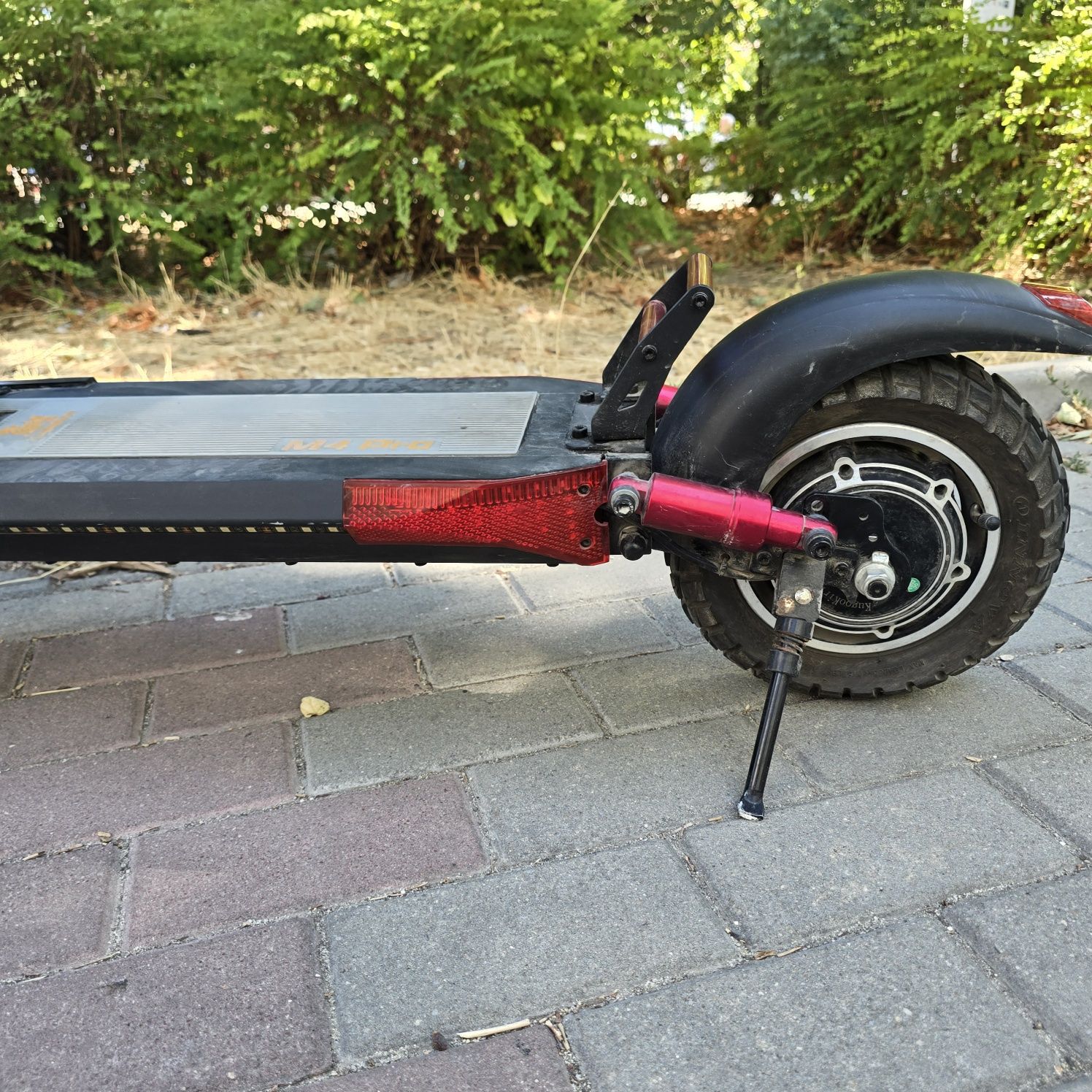 Електрическа тротинетка Kugoo Kirin M4 Pro – Варна


---