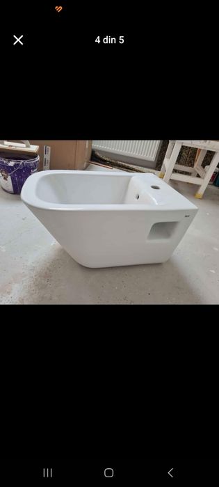 Vând 2 bideuri noi!