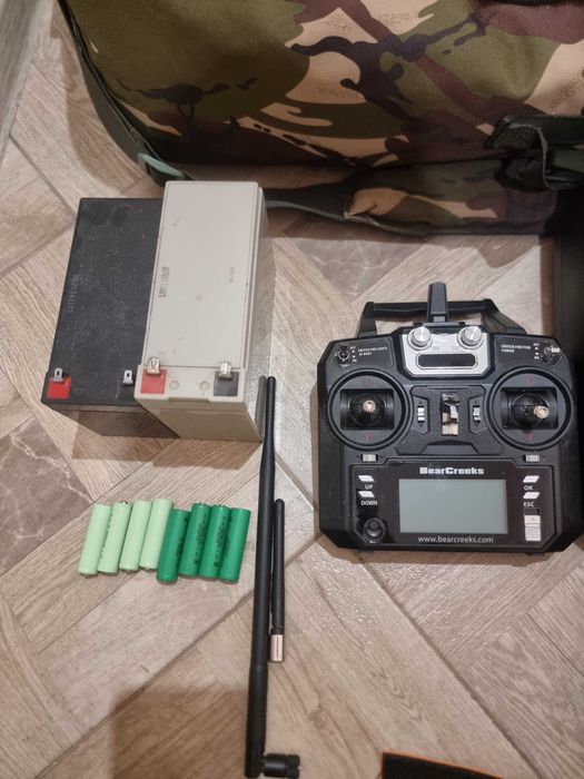 Лодка за захранка Waverunner MK4 с Toslon TF640